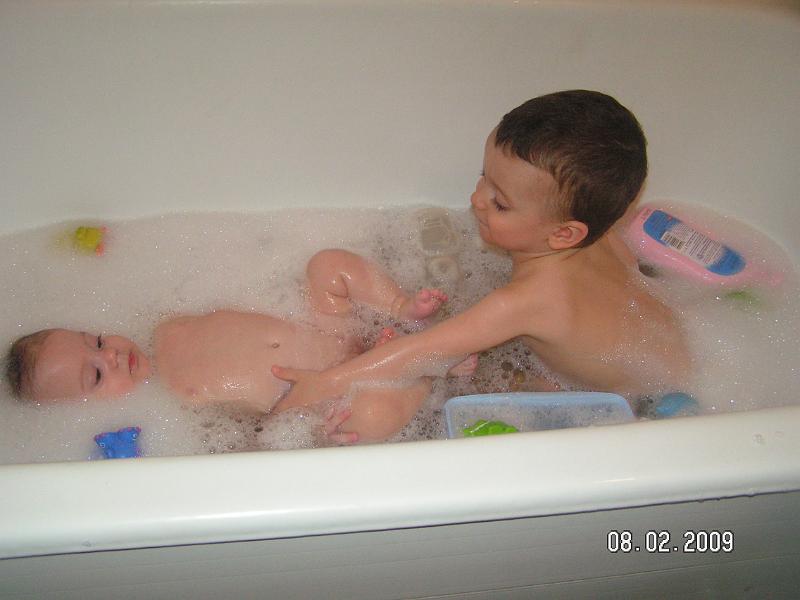 Bence es Bogi 150.jpg